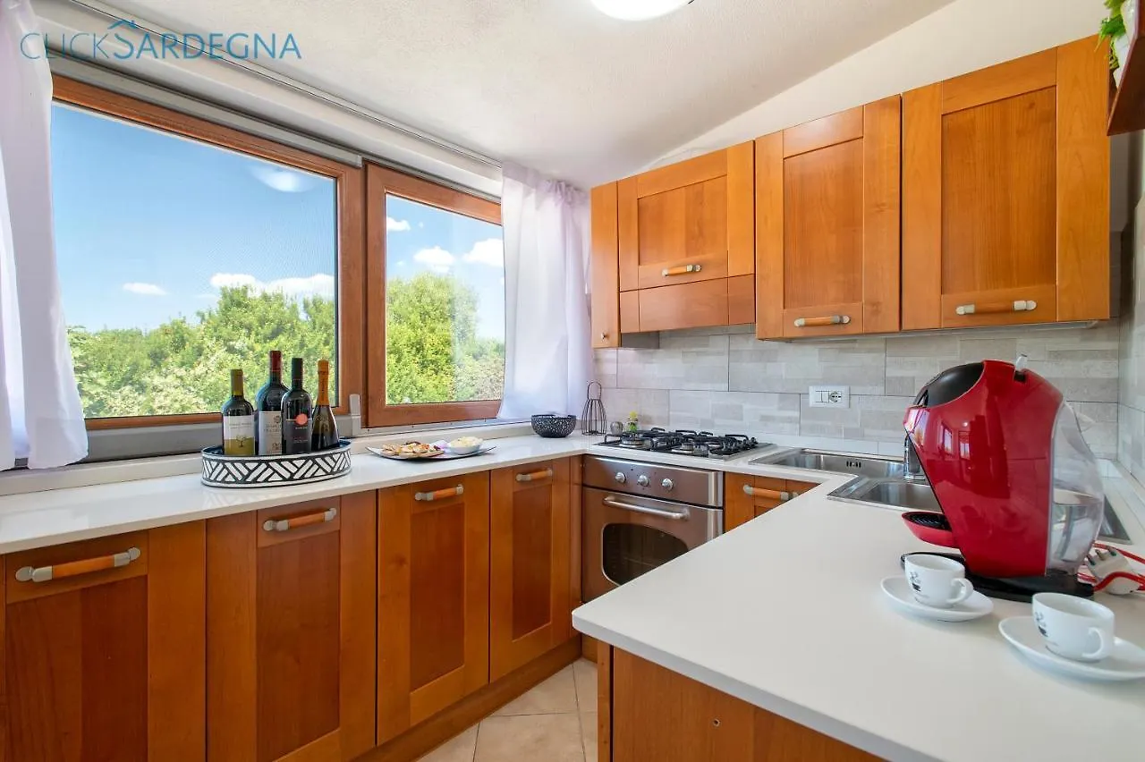 Clicksardegna Villa Brionis Sea View, 7 Bedrooms, 5 Bathrooms And 3 Kitchens Alguer