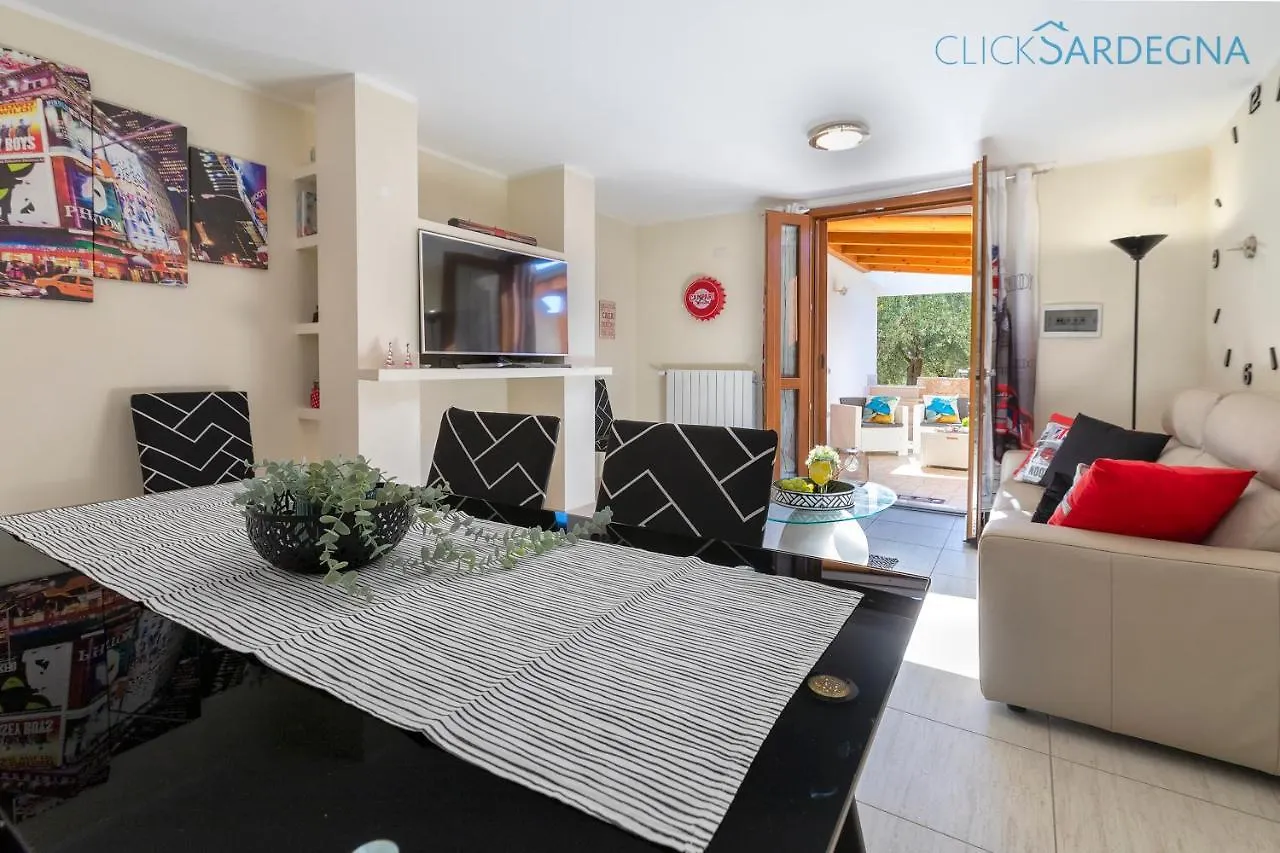 Clicksardegna Villa Brionis Sea View, 7 Bedrooms, 5 Bathrooms And 3 Kitchens Alguer