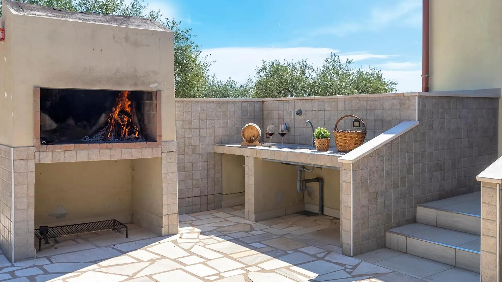 Clicksardegna Villa Brionis Sea View, 7 Bedrooms, 5 Bathrooms And 3 Kitchens Alguer 0*,  Italia